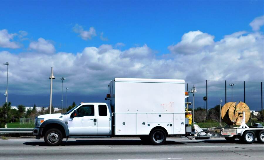 Should You Choose Advertising Trucks Over In-The-Hand Marketing